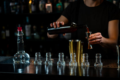 Decanter Set with 6 Shot Glasses Set, Decanter -17oz-, Glasses -1.35oz- for Whiskey, Liquor, Tequila, Cocktail