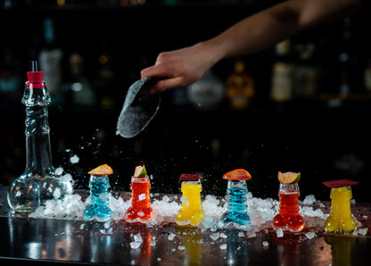 Decanter Set with 6 Shot Glasses Set, Decanter -17oz-, Glasses -1.35oz- for Whiskey, Liquor, Tequila, Cocktail